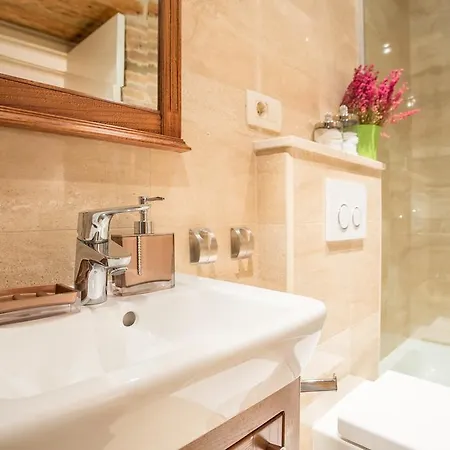 Imperial Luxury Apartment